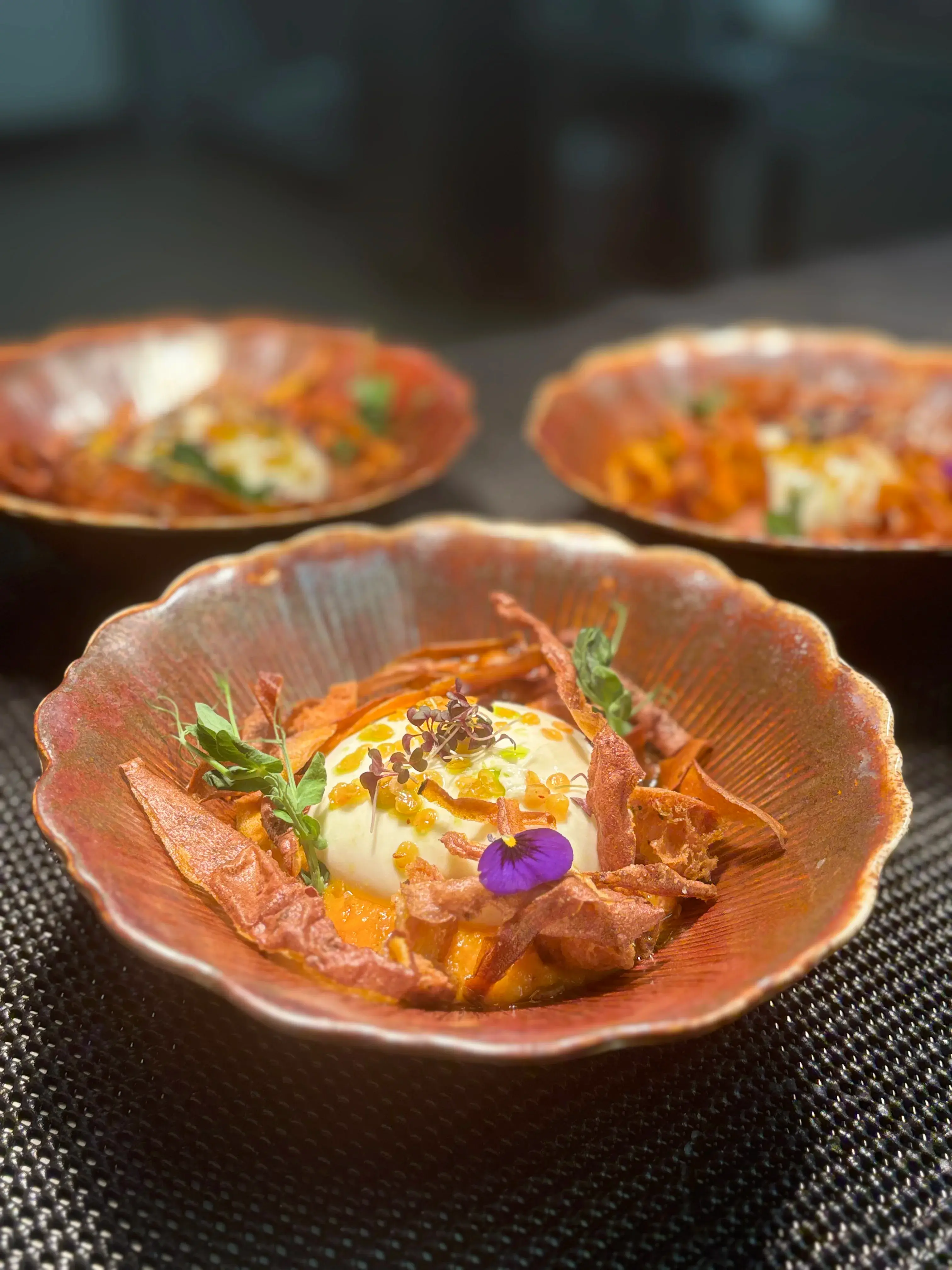 Burrata d'entree bistronomique fleur comestible